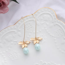 Load image into Gallery viewer, Orchid Green Drop Earrings