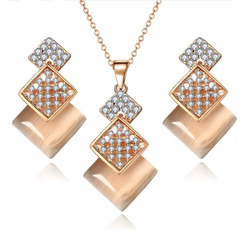 Geometric Replica Diamond Necklace Set