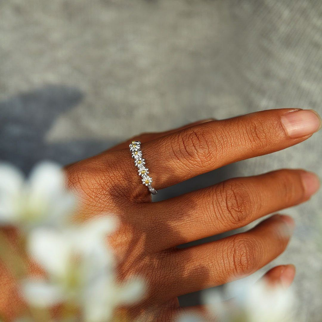 Adjustable Daisy Flower Ring