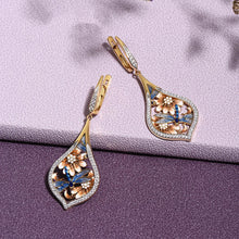 Load image into Gallery viewer, Golden Dragonfly Earrings