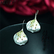 Load image into Gallery viewer, Leaf Drop Earrings