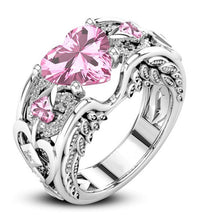 Load image into Gallery viewer, Love Heart Ring