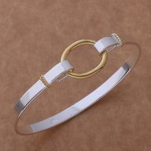 Load image into Gallery viewer, Silver O Clip bangle