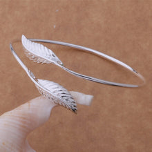 Load image into Gallery viewer, Silver Double Leaf Bangle