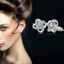 Load image into Gallery viewer, Twisted Flower Stud Earrings