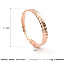 Load image into Gallery viewer, Lucky Feather Bangle