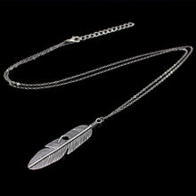 Load image into Gallery viewer, Angel Feather Necklace