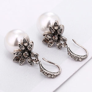 Vintage Flower Pearl Earring