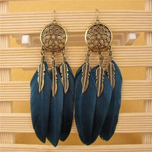 Load image into Gallery viewer, Feather Dreamcatcher Earring