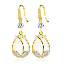 Load image into Gallery viewer, Vintage Style Crystal Tulip Earrings