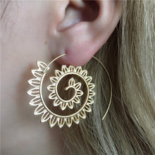 Load image into Gallery viewer, The Infinity Whirl Earring